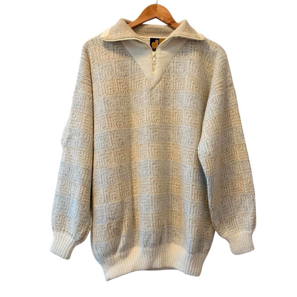 Sidrik’s Alpacababy Light Gray and Beige Quarter Zip Sweater